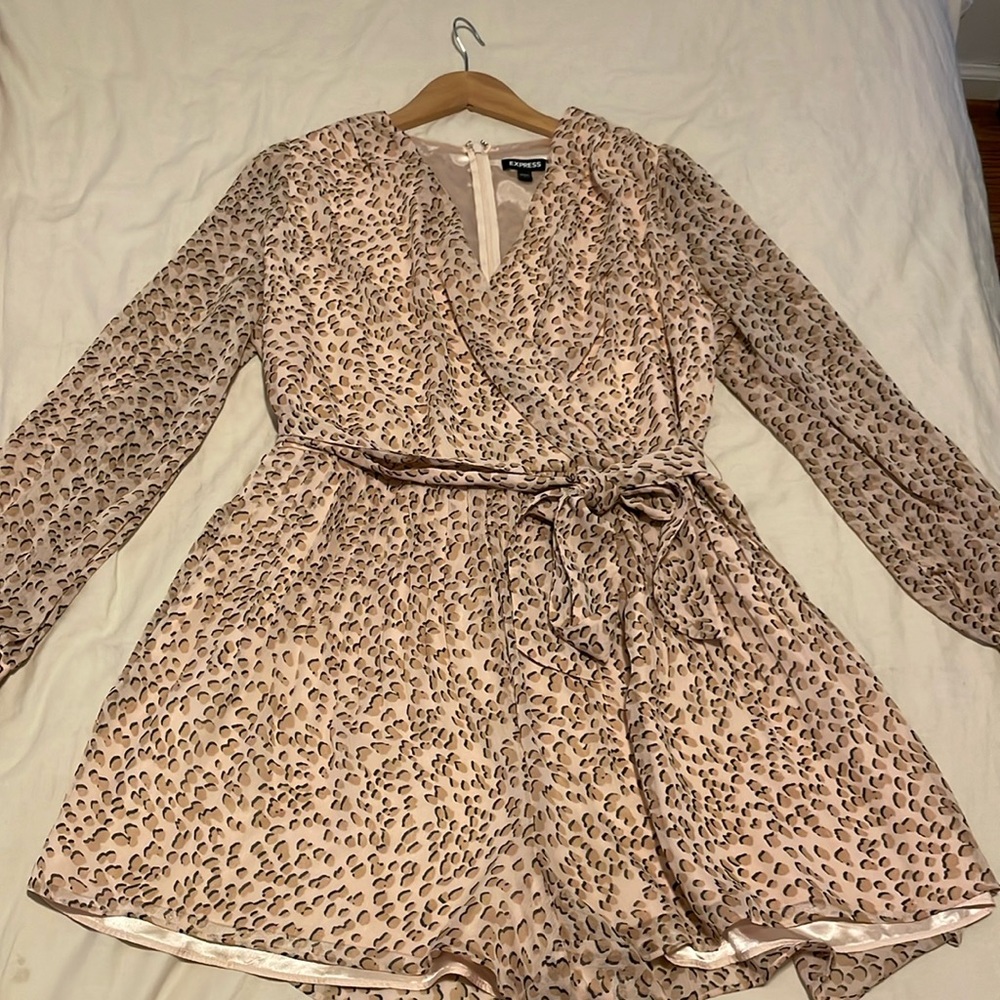 Express size Large Romper